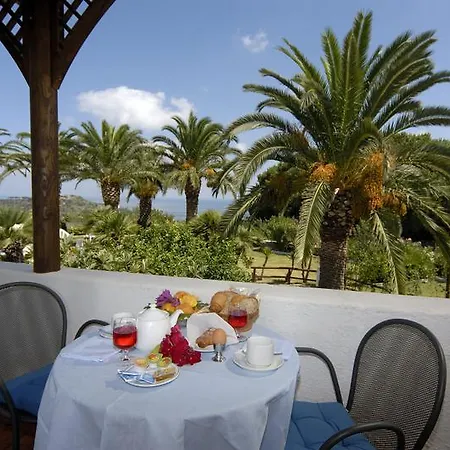 Covo Dei Borboni Hotel apartamentowy 4*