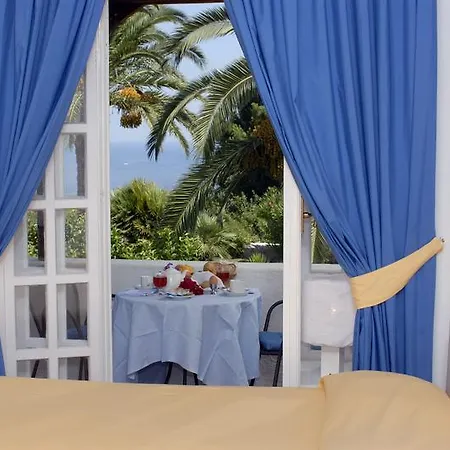 Hotel apartamentowy Covo Dei Borboni