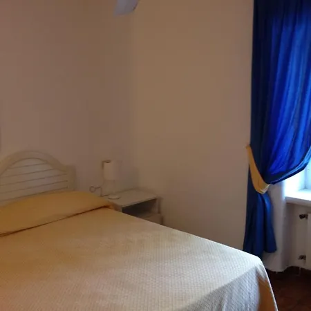 Hotel apartamentowy Covo Dei Borboni