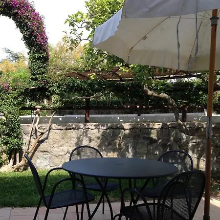 Hotel apartamentowy Covo Dei Borboni 4*